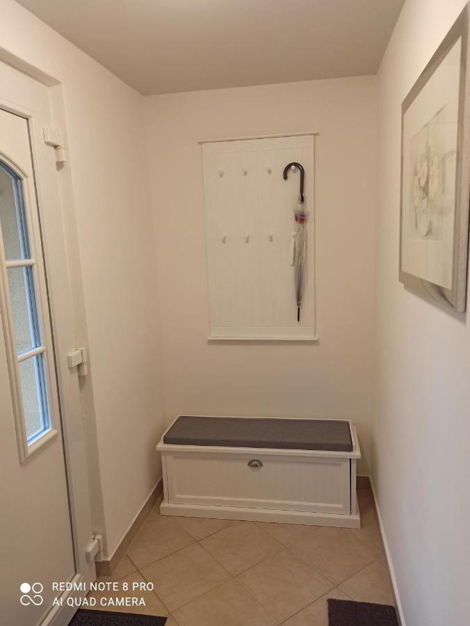 Schoene 77Qm Wohnung In Gehobener Lage Direkt Am Wald Rodenbach  エクステリア 写真