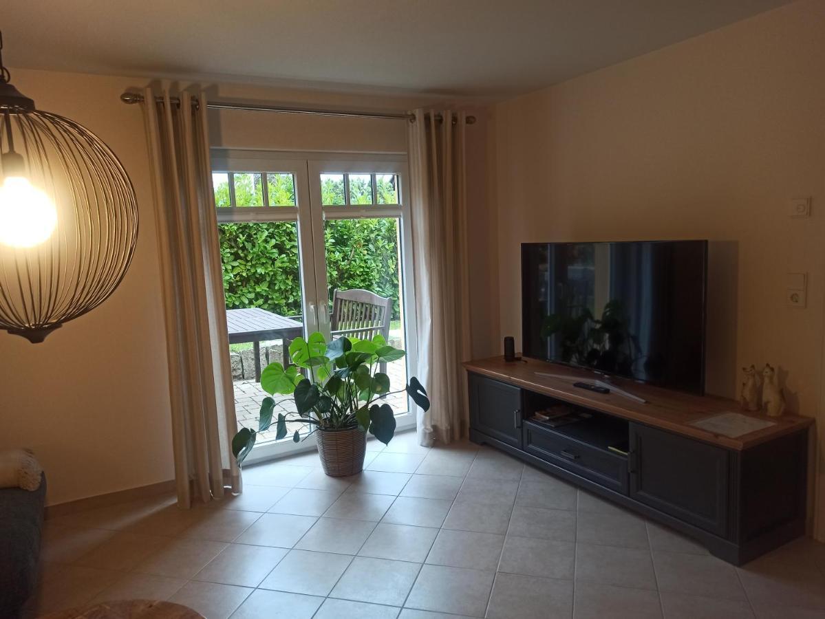 Schoene 77Qm Wohnung In Gehobener Lage Direkt Am Wald Rodenbach  エクステリア 写真