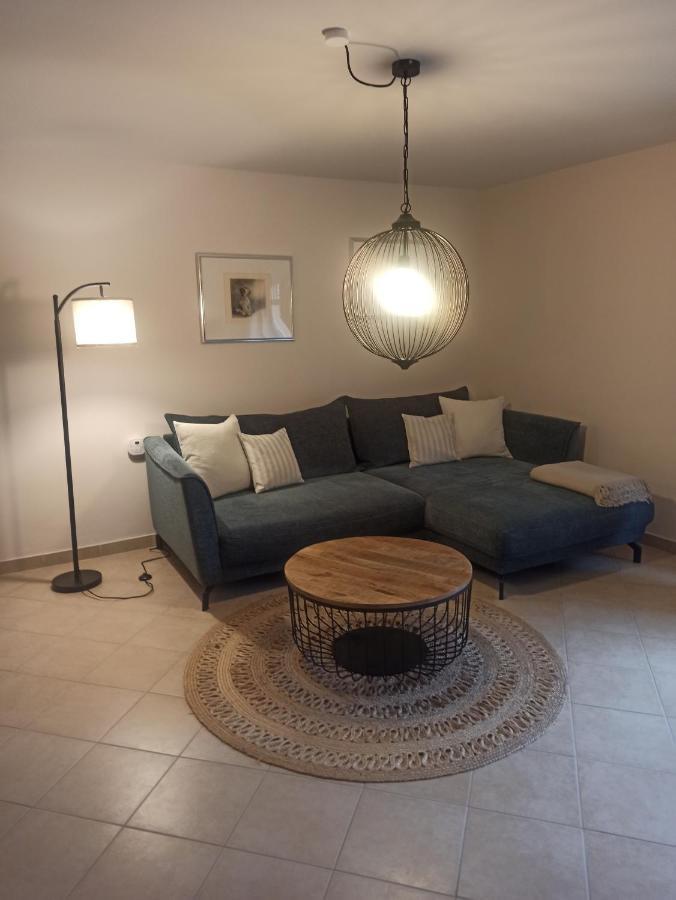 Schoene 77Qm Wohnung In Gehobener Lage Direkt Am Wald Rodenbach  エクステリア 写真